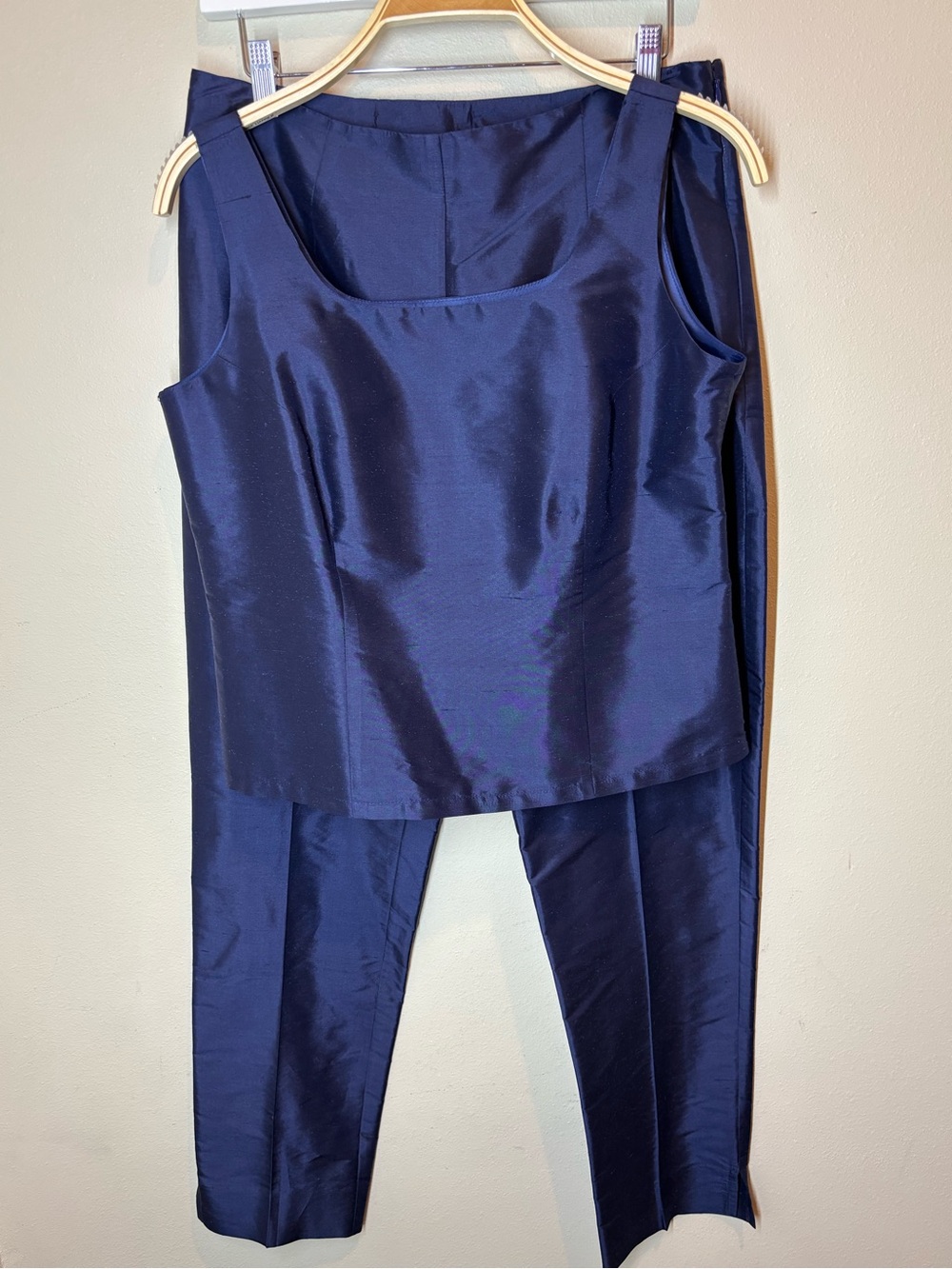 Connie Roberson Navy Sleeveless Top & Pants Set, 100% silk! Holiday, party
